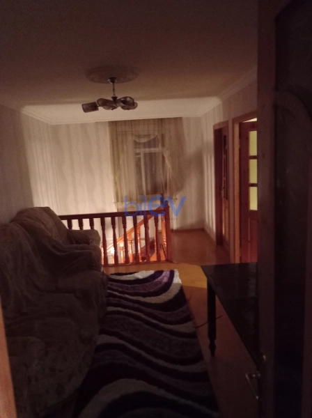 Satış 5 otaqlı Köhnə Tikili bina evi  72m², Xaçmaz / Xudat