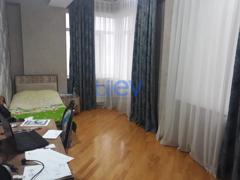Aylıq Kirayə 3 otaqlı Yeni Tikili bina evi  134m², Bakı