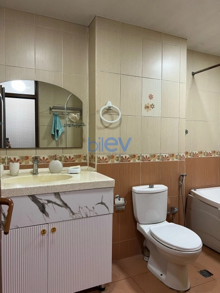 Aylıq Kirayə 3 otaqlı Yeni Tikili bina evi  110m², Bakı