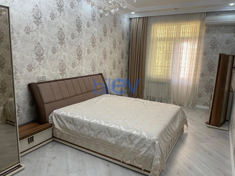 Aylıq Kirayə 3 otaqlı Yeni Tikili bina evi  155m², Bakı