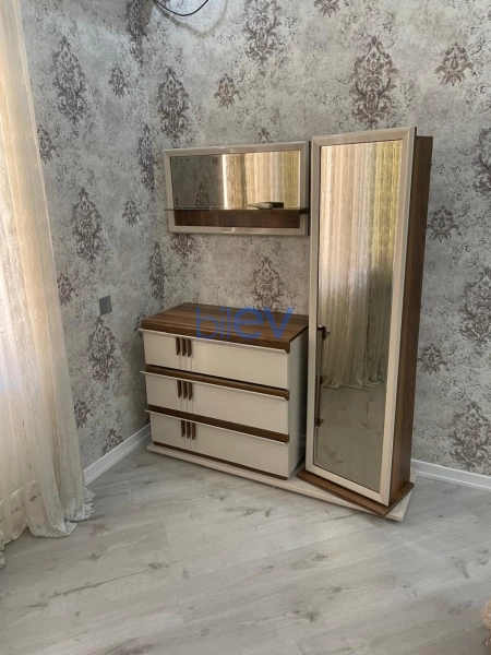 Aylıq Kirayə 3 otaqlı Yeni Tikili bina evi  155m², Bakı