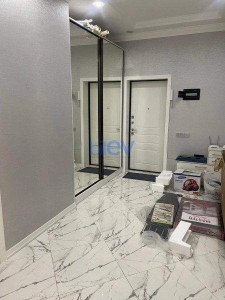 Aylıq Kirayə 3 otaqlı Yeni Tikili bina evi  155m², Bakı