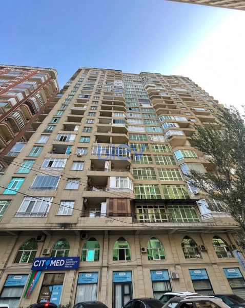 Aylıq Kirayə 3 otaqlı Yeni Tikili bina evi  155m², Bakı