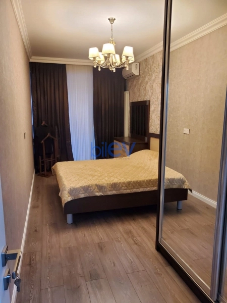 Aylıq Kirayə 2 otaqlı Yeni Tikili bina evi  65m², Bakı