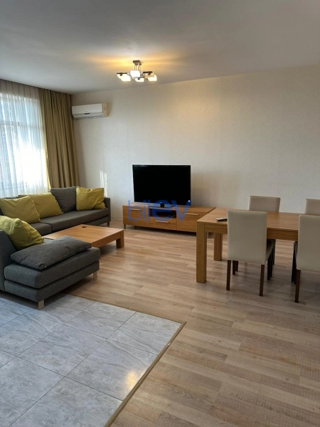Aylıq Kirayə 3 otaqlı Yeni Tikili bina evi  110m², Bakı