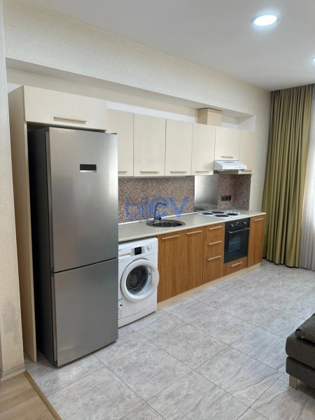 Aylıq Kirayə 3 otaqlı Yeni Tikili bina evi  110m², Bakı