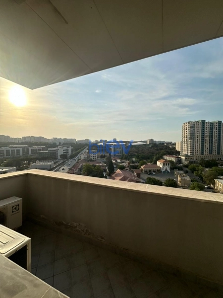 Aylıq Kirayə 3 otaqlı Yeni Tikili bina evi  110m², Bakı