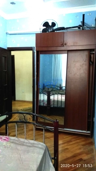 Aylıq Kirayə 3 otaqlı Köhnə Tikili bina evi  110m², Bakı