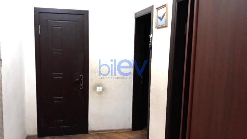Aylıq Kirayə 3 otaqlı Köhnə Tikili bina evi  110m², Bakı