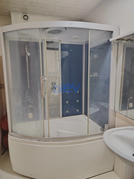 Aylıq Kirayə 3 otaqlı Yeni Tikili bina evi  132m², Bakı