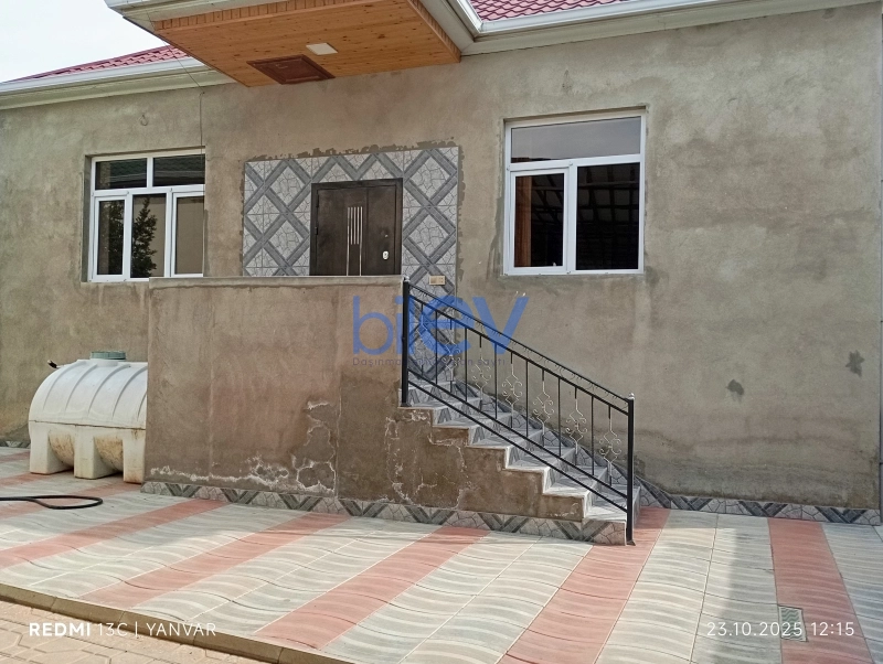 Aylıq Kirayə 3 otaqlı Həyət evi  110m², Bakı