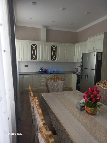 Aylıq Kirayə 3 otaqlı Köhnə Tikili bina evi  100m², Bakı