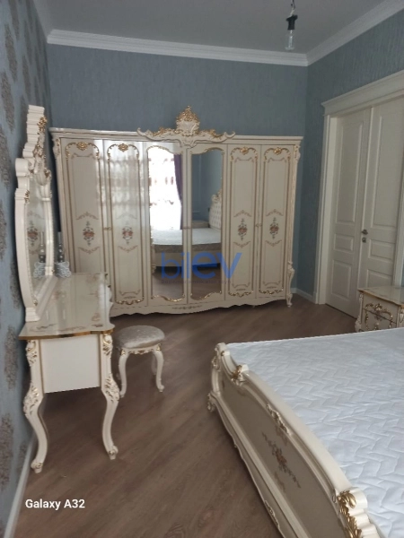 Aylıq Kirayə 3 otaqlı Köhnə Tikili bina evi  100m², Bakı