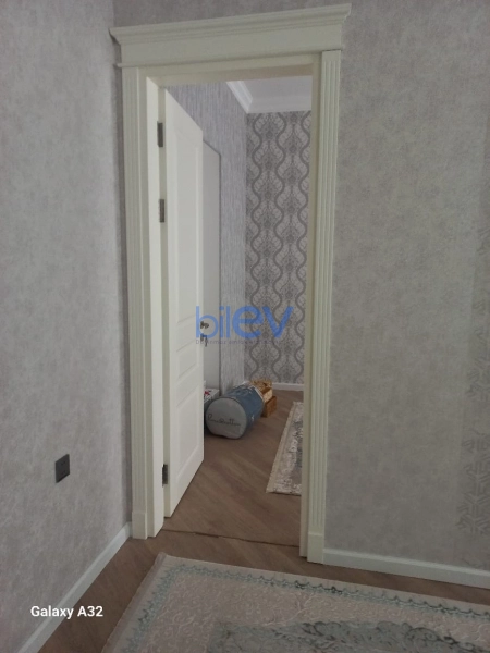 Aylıq Kirayə 3 otaqlı Köhnə Tikili bina evi  100m², Bakı