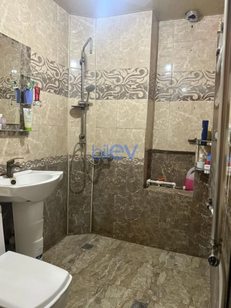 Satış 2 otaqlı Köhnə Tikili bina evi  50m², Bakı
