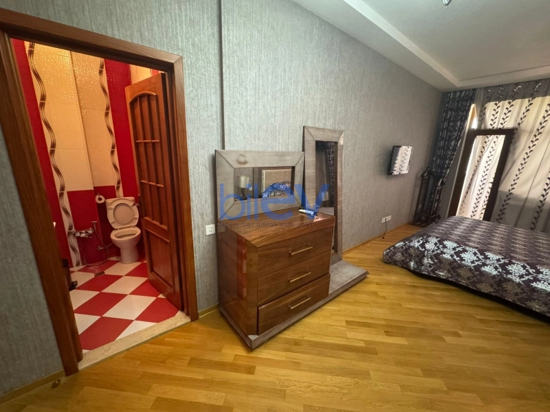 Aylıq Kirayə 3 otaqlı Yeni Tikili bina evi  120m², Bakı