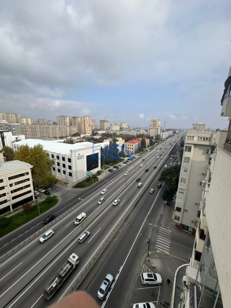 Aylıq Kirayə 3 otaqlı Yeni Tikili bina evi  120m², Bakı