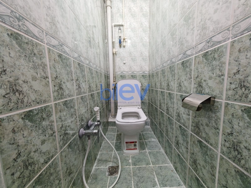 Aylıq Kirayə 4 otaqlı Köhnə Tikili bina evi  75m², Bakı