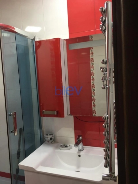 Aylıq Kirayə 3 otaqlı Yeni Tikili bina evi  137m², Bakı