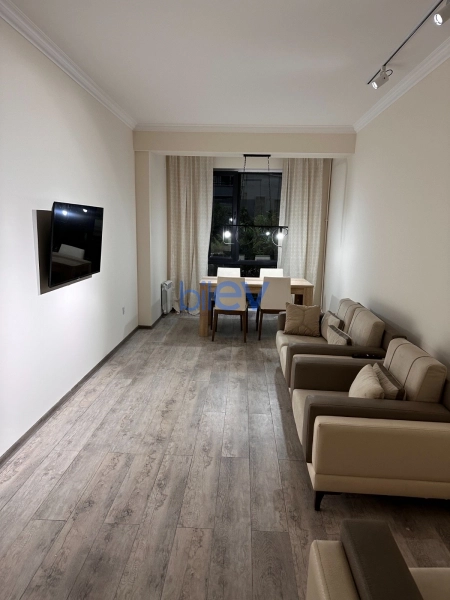 Aylıq Kirayə 2 otaqlı Yeni Tikili bina evi  60m², Bakı