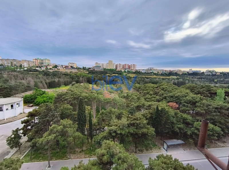Satış 4 otaqlı Köhnə Tikili bina evi  90m², Bakı