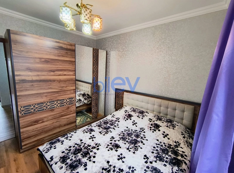 Satış 4 otaqlı Köhnə Tikili bina evi  90m², Bakı