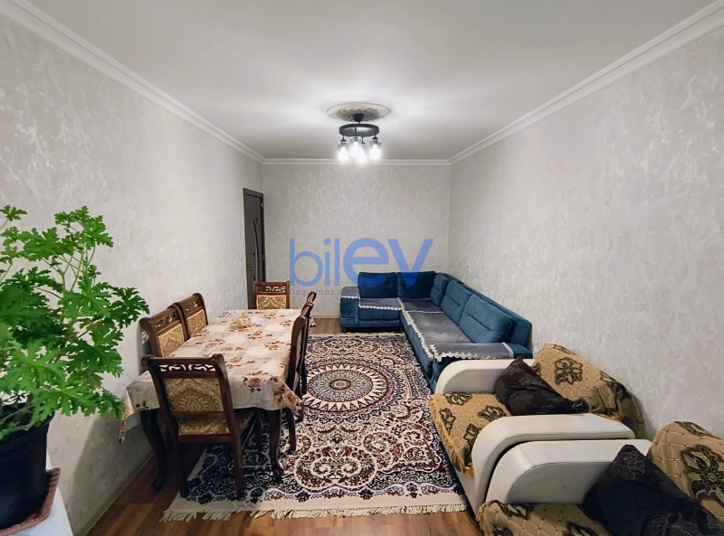 Satış 4 otaqlı Köhnə Tikili bina evi  90m², Bakı