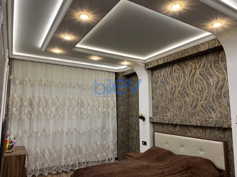 Aylıq Kirayə 3 otaqlı Yeni Tikili bina evi  130m², Bakı