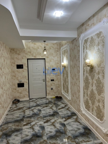 Aylıq Kirayə 3 otaqlı Yeni Tikili bina evi  130m², Bakı