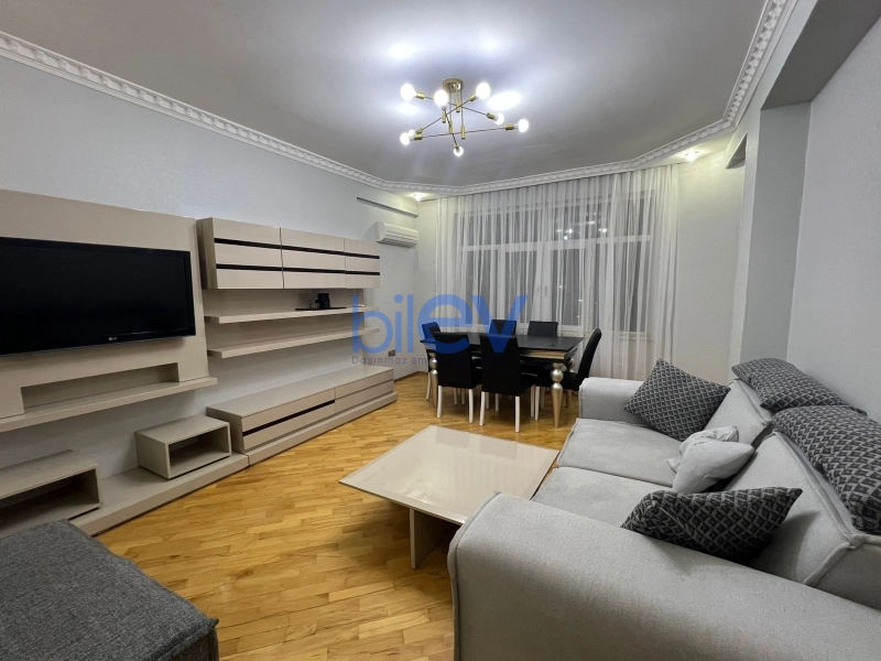 Aylıq Kirayə 2 otaqlı Yeni Tikili bina evi  96m², Bakı
