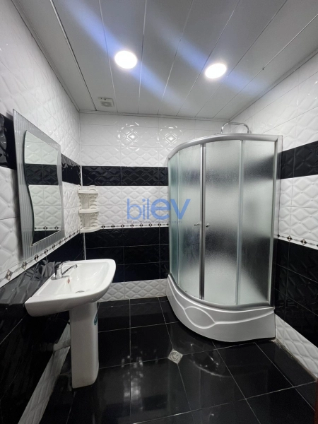 Aylıq Kirayə 2 otaqlı Yeni Tikili bina evi  96m², Bakı