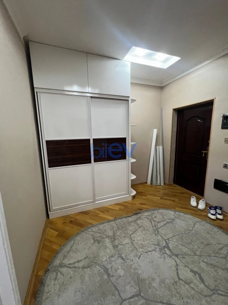 Aylıq Kirayə 2 otaqlı Yeni Tikili bina evi  96m², Bakı