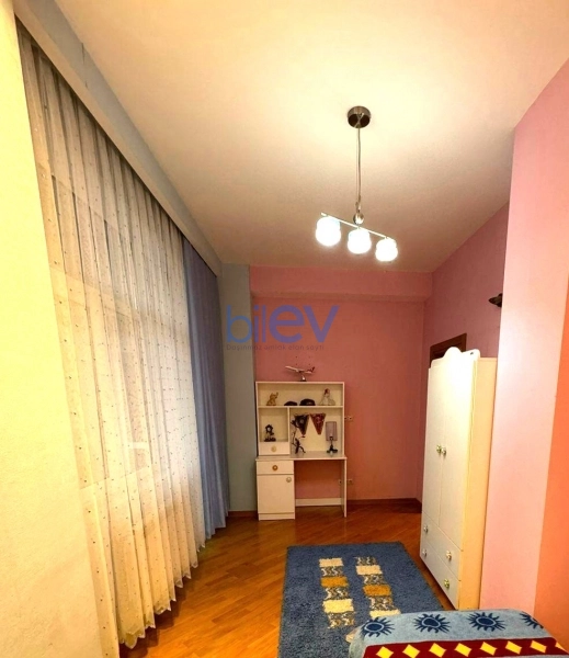 Aylıq Kirayə 3 otaqlı Yeni Tikili bina evi  120m², Bakı