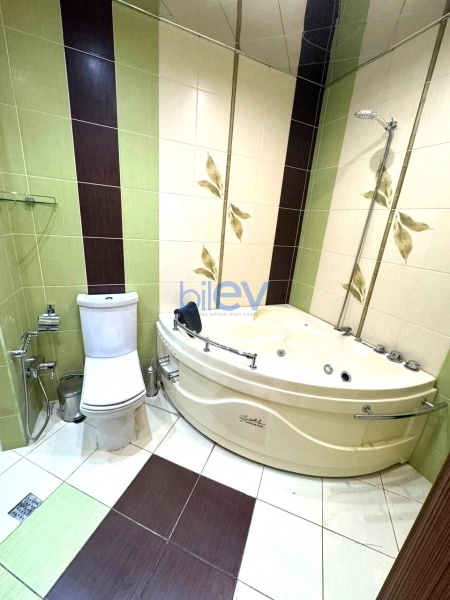 Aylıq Kirayə 3 otaqlı Yeni Tikili bina evi  120m², Bakı