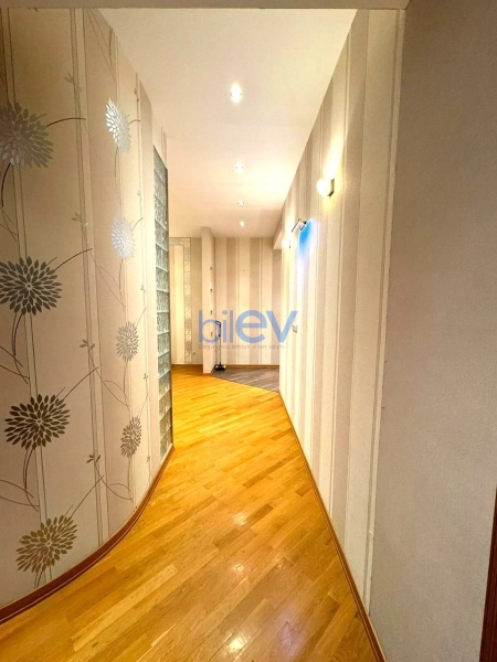 Aylıq Kirayə 3 otaqlı Yeni Tikili bina evi  120m², Bakı