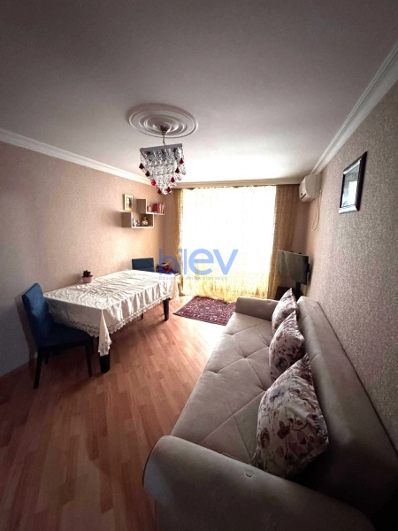 Aylıq Kirayə 2 otaqlı Köhnə Tikili bina evi  60m², Bakı