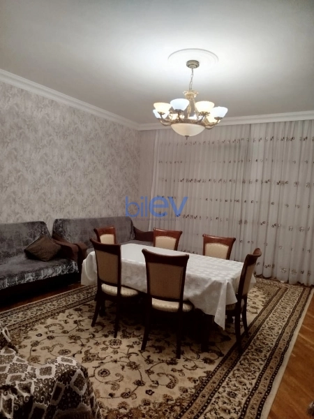Aylıq Kirayə 4 otaqlı Yeni Tikili bina evi  160m², Bakı