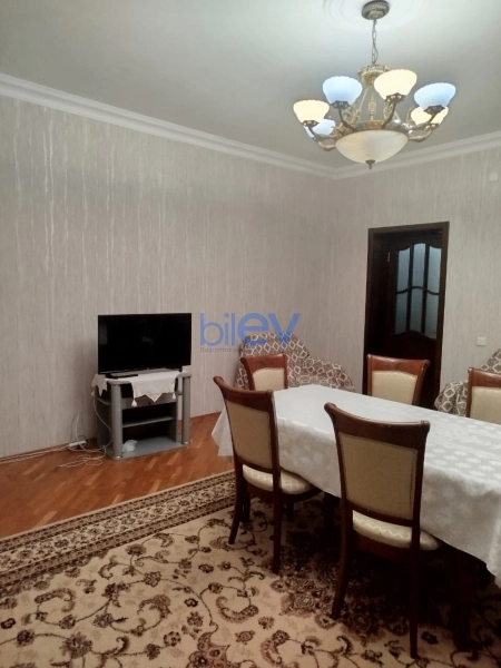 Aylıq Kirayə 4 otaqlı Yeni Tikili bina evi  160m², Bakı