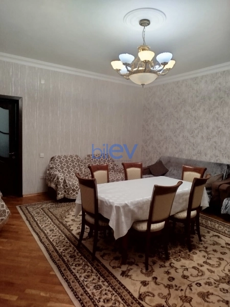 Aylıq Kirayə 4 otaqlı Yeni Tikili bina evi  160m², Bakı