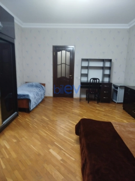 Aylıq Kirayə 4 otaqlı Yeni Tikili bina evi  160m², Bakı