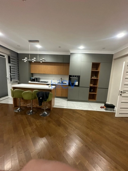 Aylıq Kirayə 3 otaqlı Yeni Tikili bina evi  97m², Bakı