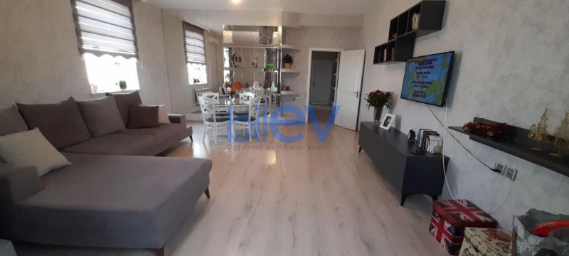 Aylıq Kirayə 3 otaqlı Yeni Tikili bina evi  120m², Bakı