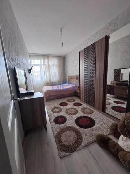 Aylıq Kirayə 3 otaqlı Yeni Tikili bina evi  120m², Bakı