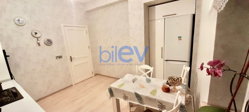Aylıq Kirayə 3 otaqlı Yeni Tikili bina evi  120m², Bakı