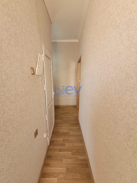 Aylıq Kirayə 1 otaqlı Köhnə Tikili bina evi  40m², Bakı