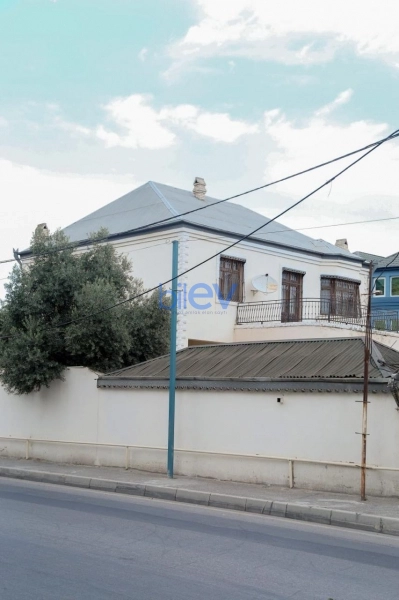 Aylıq Kirayə 7 otaqlı Həyət evi  220m², Bakı