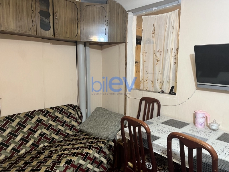Satış 2 otaqlı Köhnə Tikili bina evi  45m², Bakı