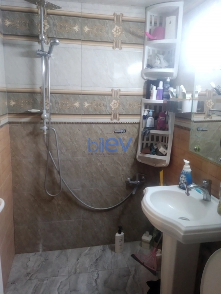 Satış 2 otaqlı Köhnə Tikili bina evi  45m², Bakı