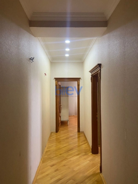 Aylıq Kirayə 2 otaqlı Yeni Tikili bina evi  90m², Bakı