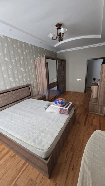 Aylıq Kirayə 2 otaqlı Yeni Tikili bina evi  85m², Bakı